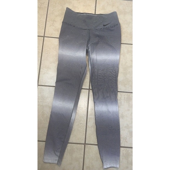Nike Dri-Fit Mid-Rise Legendary Horizon Slim Fit Legging M NWOT - Picture 2 of 6